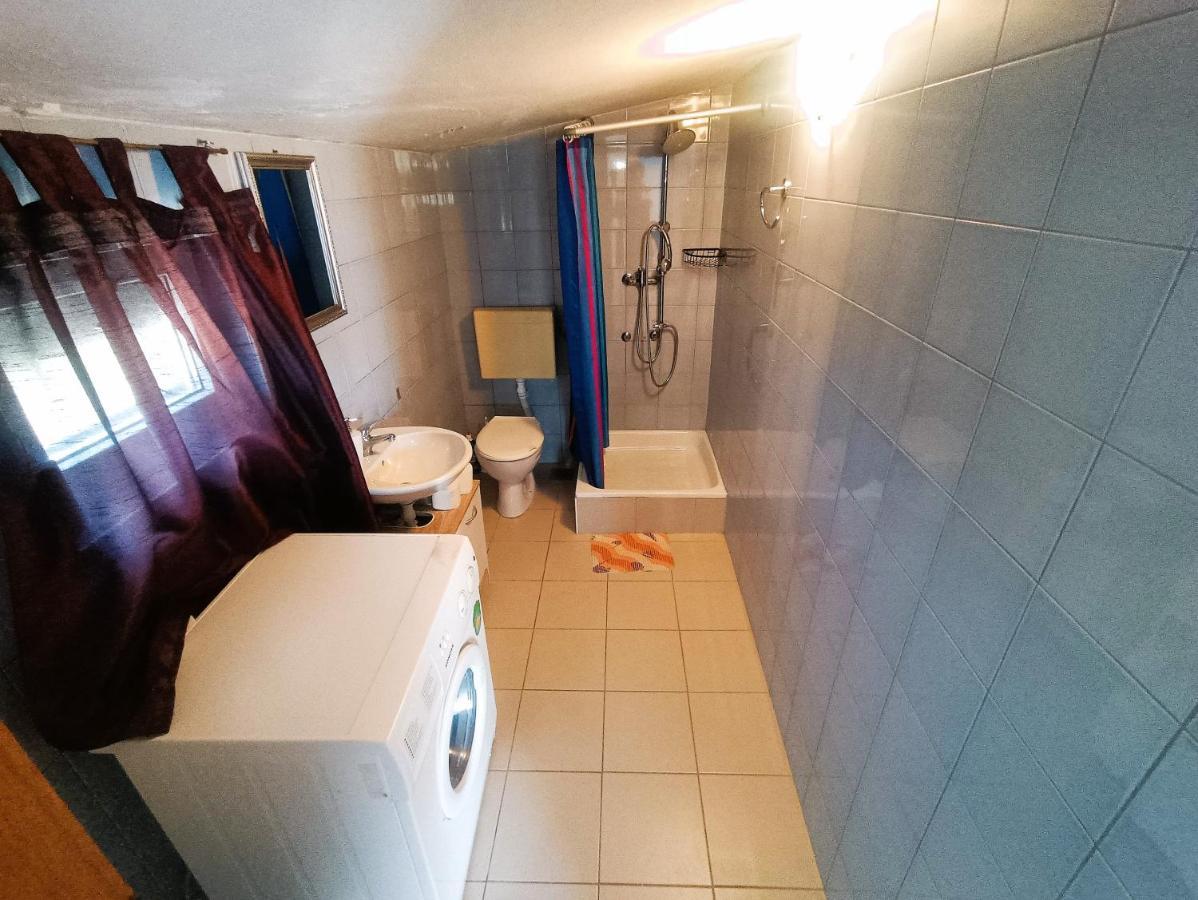 Apartments Babic 50 Meters From The Beach Вир Екстер'єр фото