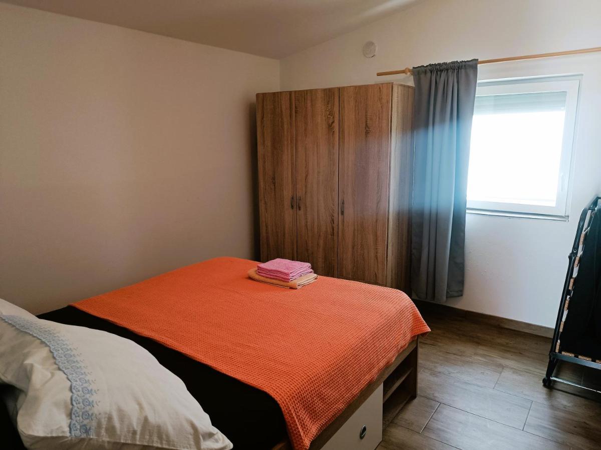 Apartments Babic 50 Meters From The Beach Вир Екстер'єр фото